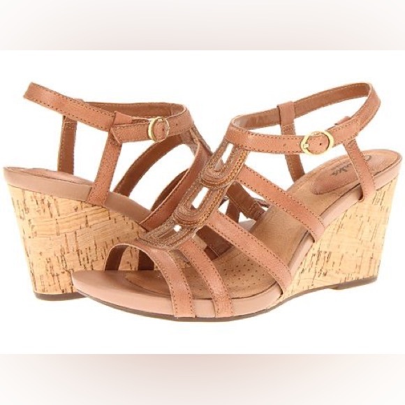 CLARKS KYNA WISE WEDGE SANDAL - Picture 7 of 7